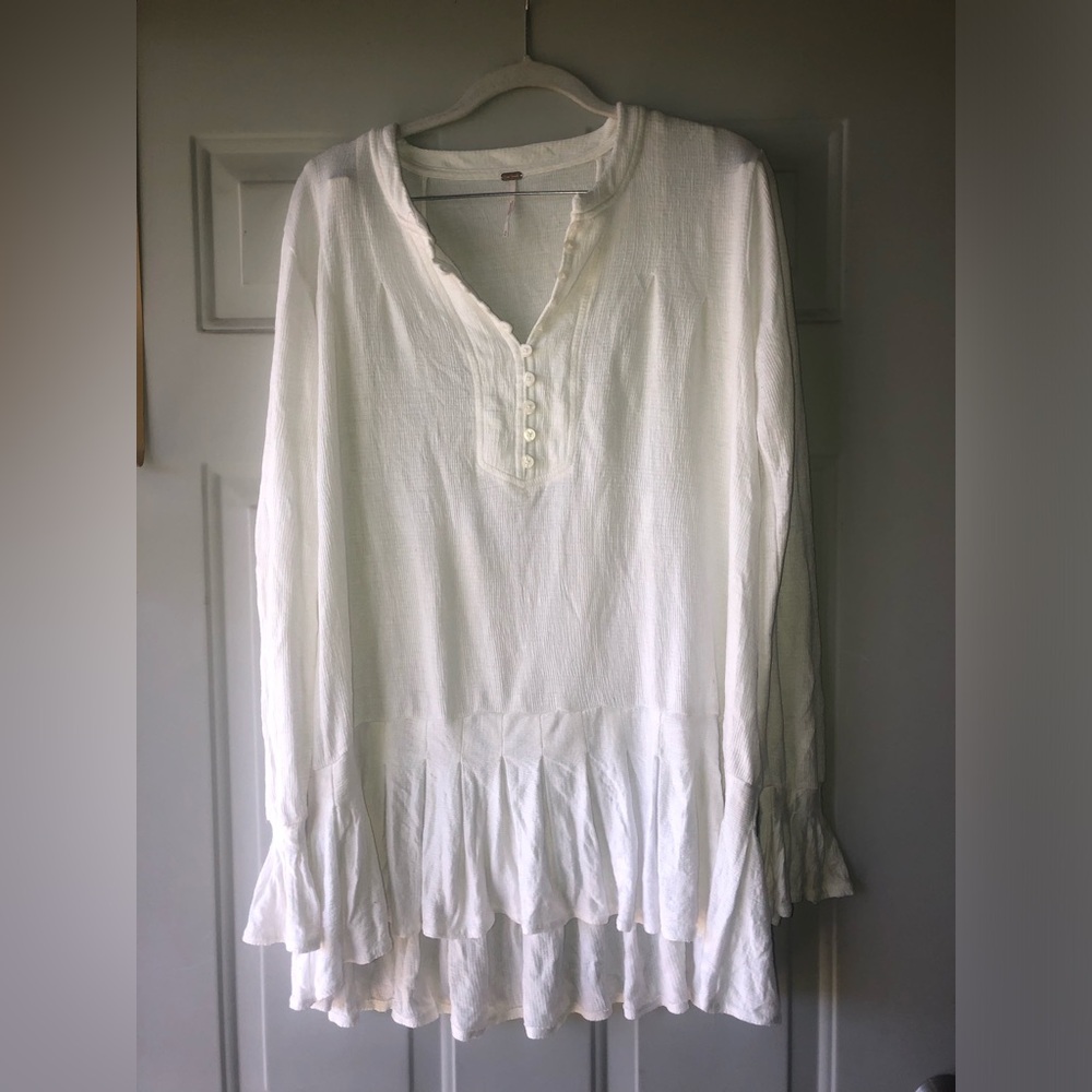 Free People white gauzy ruffle tunic size M